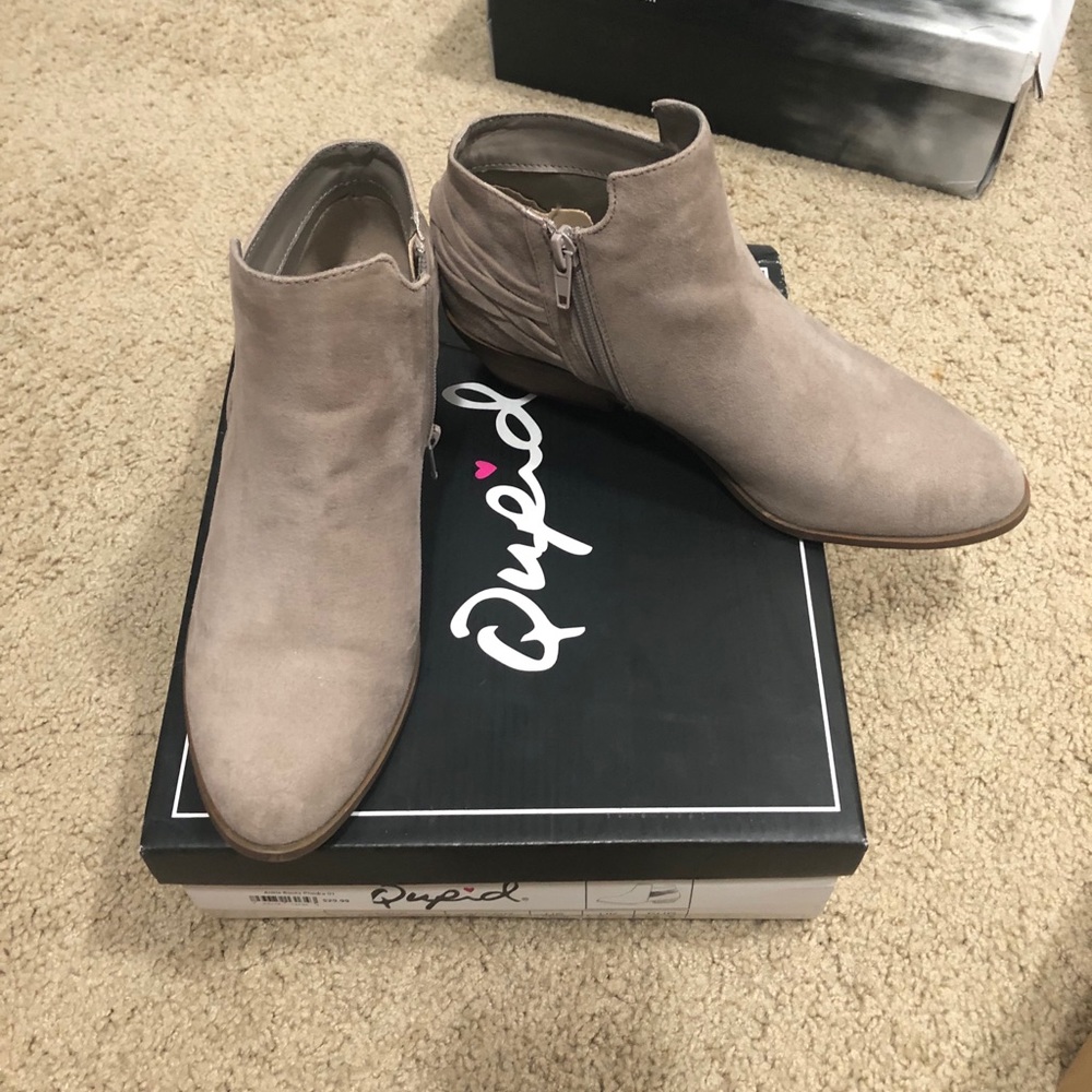 Ankle boots